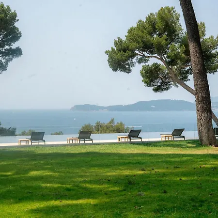 Hotel Corniche De Rocabella *